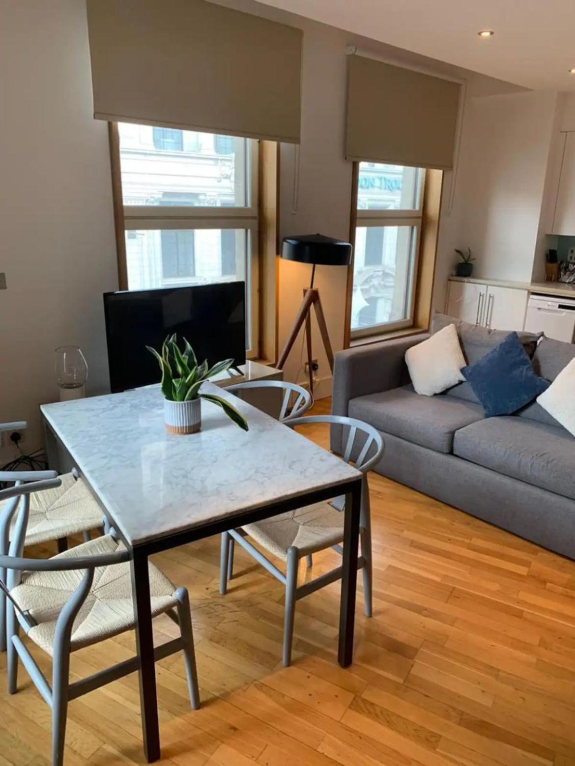 High Apartment In St James-Piccadilly Cov10 Лондон Екстериор снимка