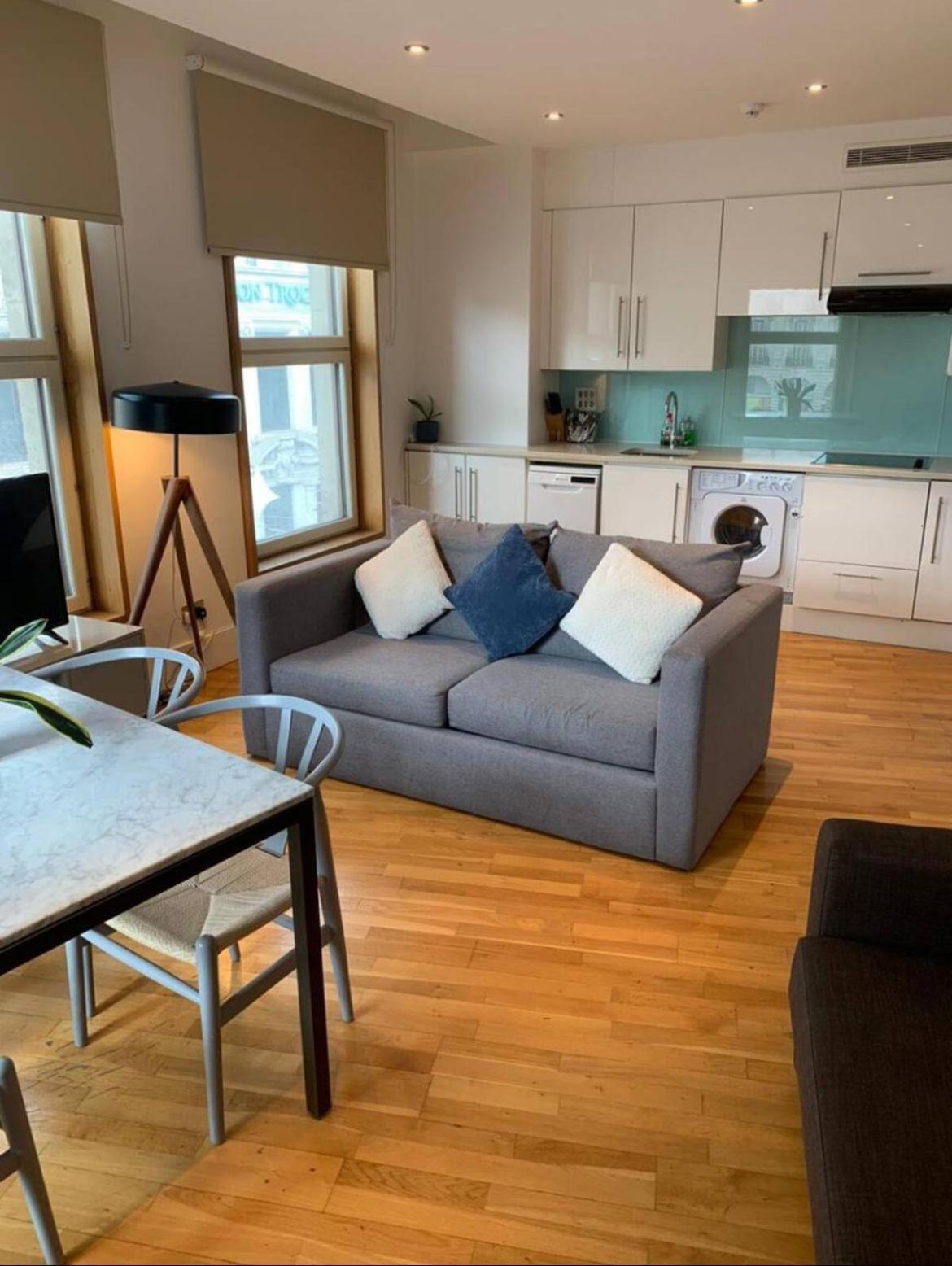 High Apartment In St James-Piccadilly Cov10 Лондон Екстериор снимка